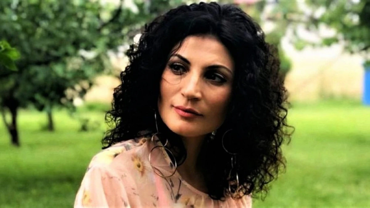 Pentru ce a cerut Ioana Gingină părerea fanilor