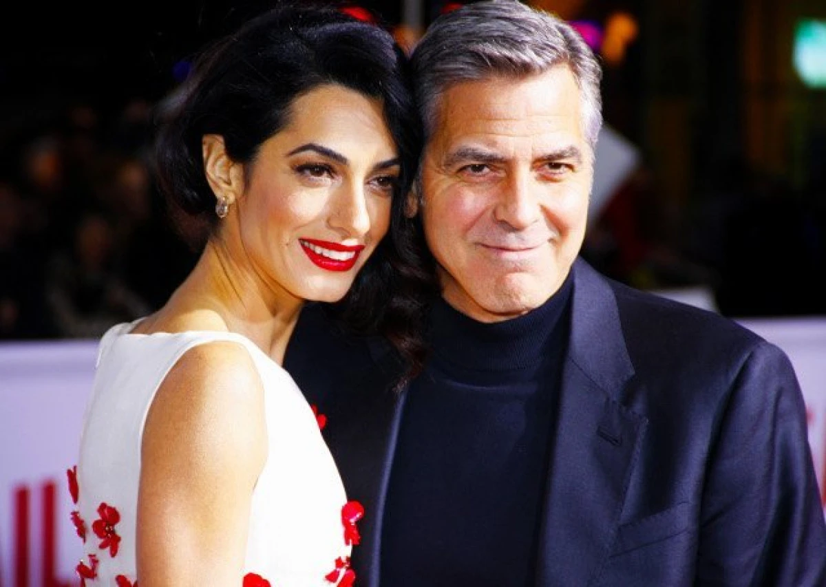 Pentru ce au donat George și Amal Clooney 500.000 de dolari