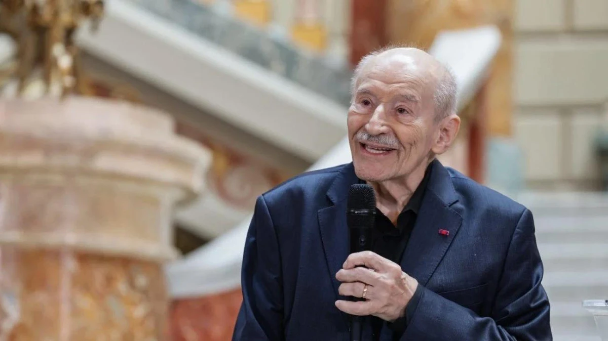 Percheziții după ce Victor Rebengiuc a fost amenințat cu moartea din cauza lui Călin Georgescu