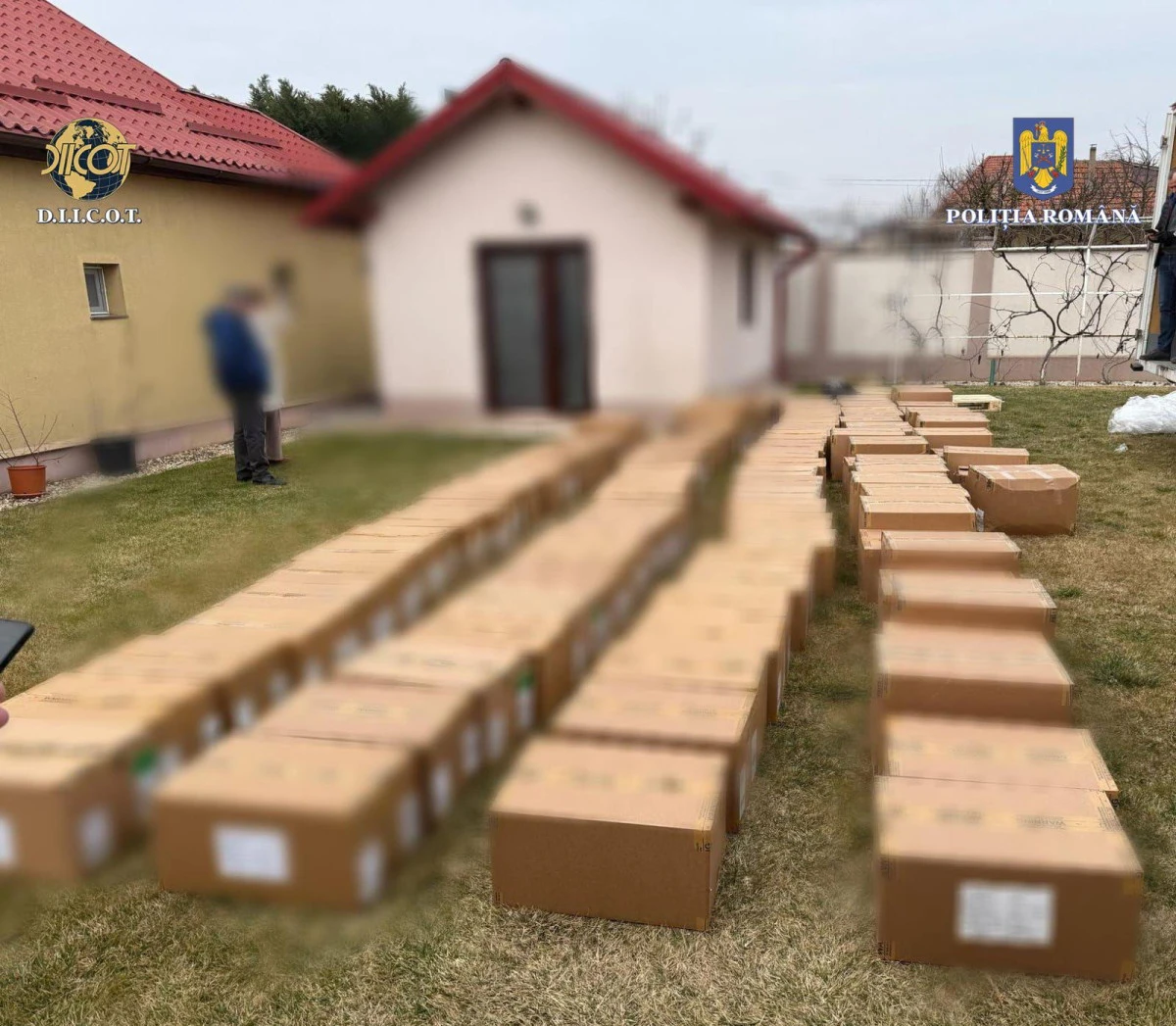 Percheziții în Arad, la un grup infracțional organizat care a atacat mai multe trenuri de marfă în Germania
