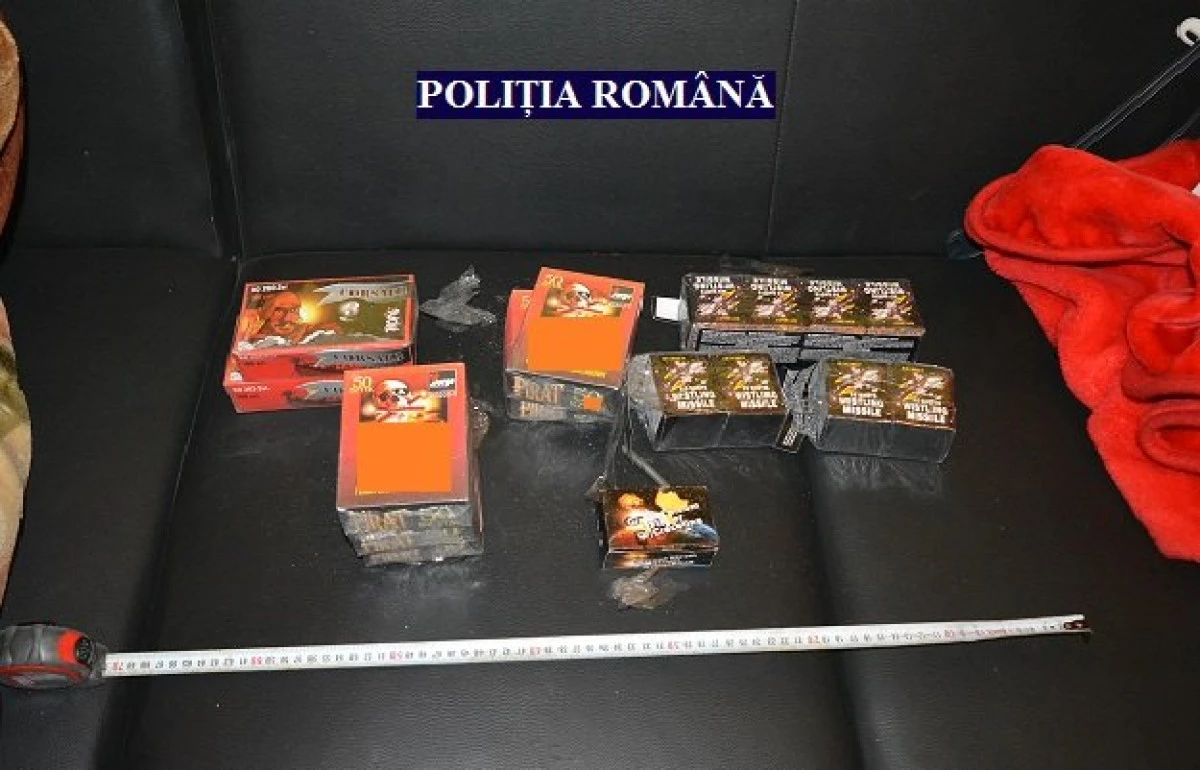 Percheziții la mai multe persoane din Sântana, bănuite de contrabandă