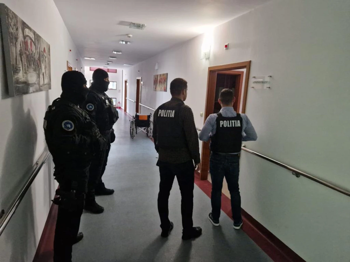 Percheziții la un centru medical din Arad, mai mulți medici fiind acuzați de înșelăciune