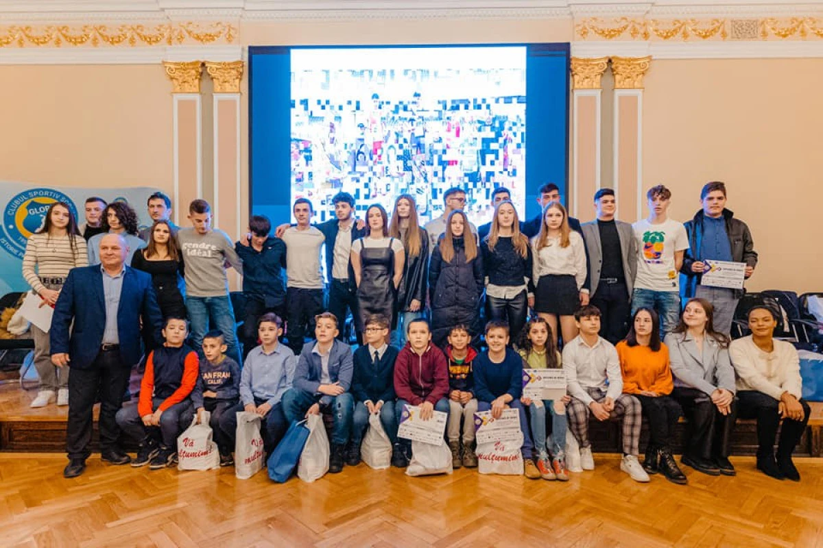 Performerii sportivi și antrenorii lor au fost premiați la Gala CSȘ Gloria Arad 2022 (FOTO)