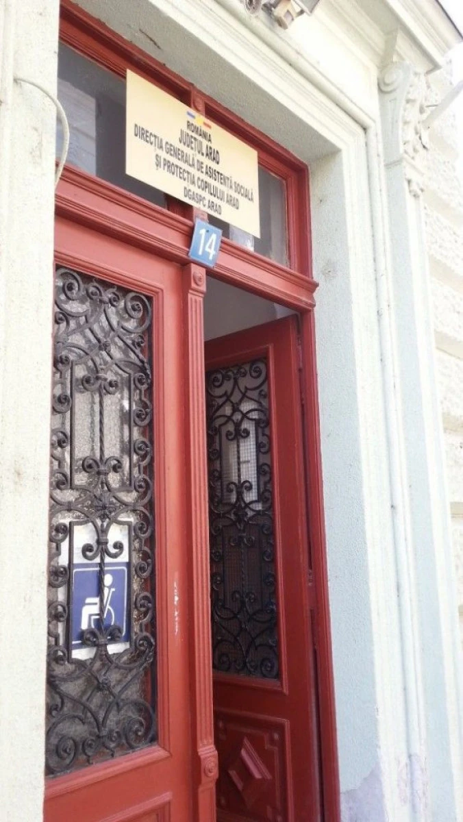 PERSOANELE CU HANDICAP SI APARTINATORII ACESTORA SUNT AVERTIZATI SA SE PREZINTE CU CARTEA DE IDENTITATE LA DGASPC ARAD PENTRU DEPUNEREA DOSARULUI ADMINISTRATIV