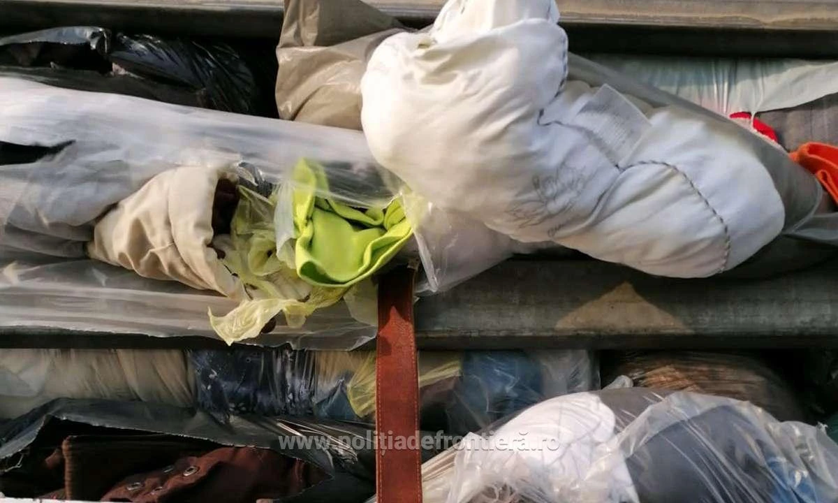 Peste 16 tone de deșeuri oprite la intrarea în țară, la Nădlac II