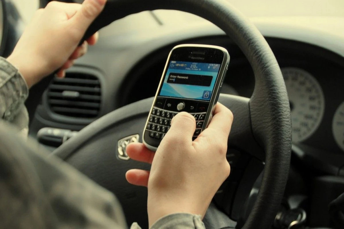 PESTE 20.000 DE SOFERI AU ACHITAT AMENDA DE CIRCULATIE PRIN TELEFON