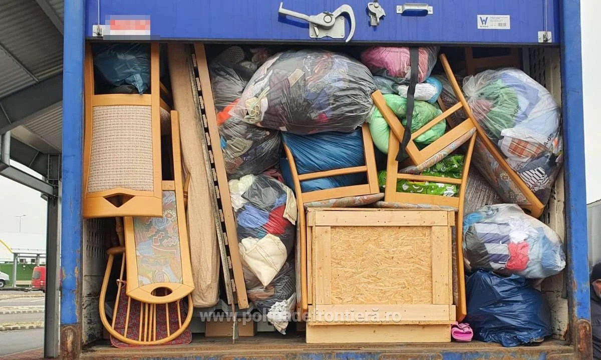 Peste 25 tone deşeuri oprite la intrarea în țară