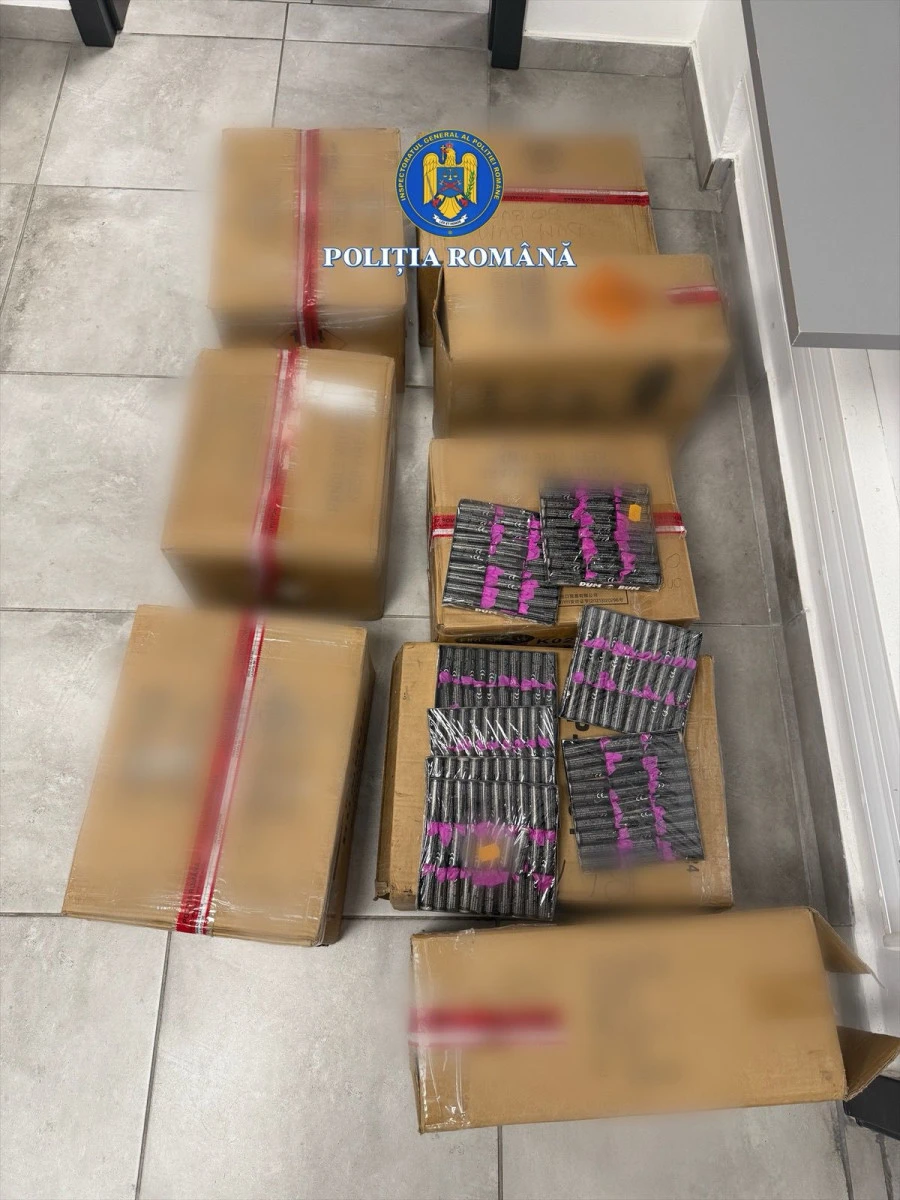 Peste 28.000 de articole pirotehnice, descoperite la o societate comercială din Sebiș
