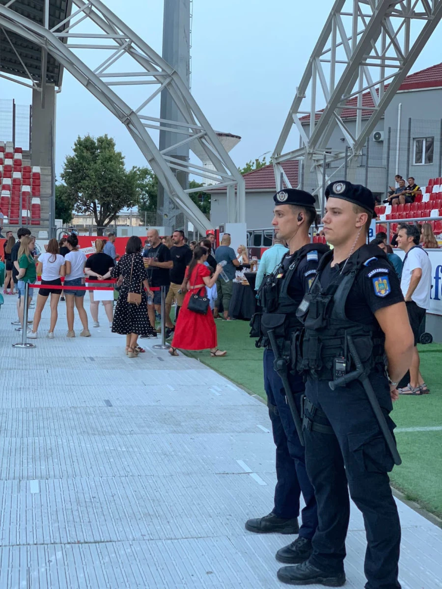 Peste 300 de misiuni executate de jandarmii arădeni, în weekend