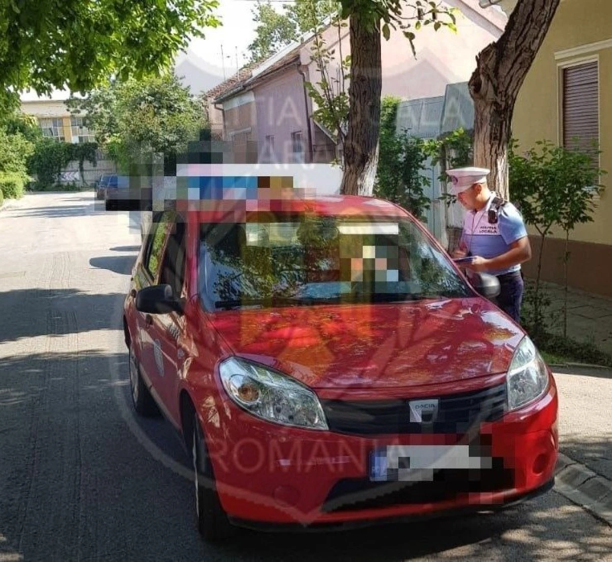 Peste 40 de șoferi arădeni, amendaţi pentru nerespectarea indicatorului „Acces interzis”