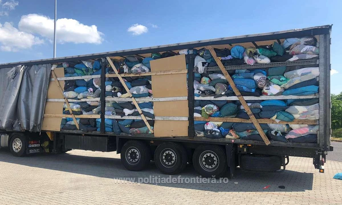 Peste 44 de tone de deşeuri, oprite la P.T.F. Nădlac II