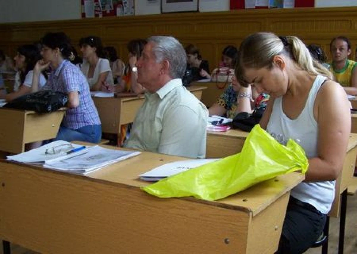 PESTE 60 LA SUTA DINTRE CANDIDATI AU PROMOVAT LA EXAMENUL DE DEFINITIVARE