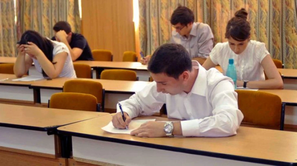 PESTE 72% DINTRE ELEVII OLIMPICI AU LUAT BACALAUREATUL