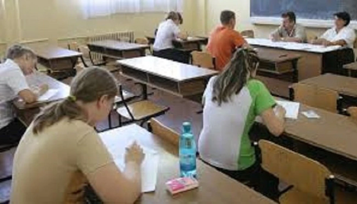 Peste două mii de elevi nu s-au prezentat la proba scrisă de Limba română de la BAC 2023, sesiunea de toamnă