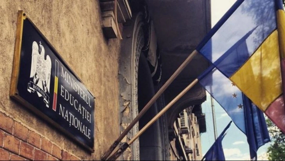 Peste trei sferturi dintre manualele şcolare pentru clasele I-VII sunt asigurate