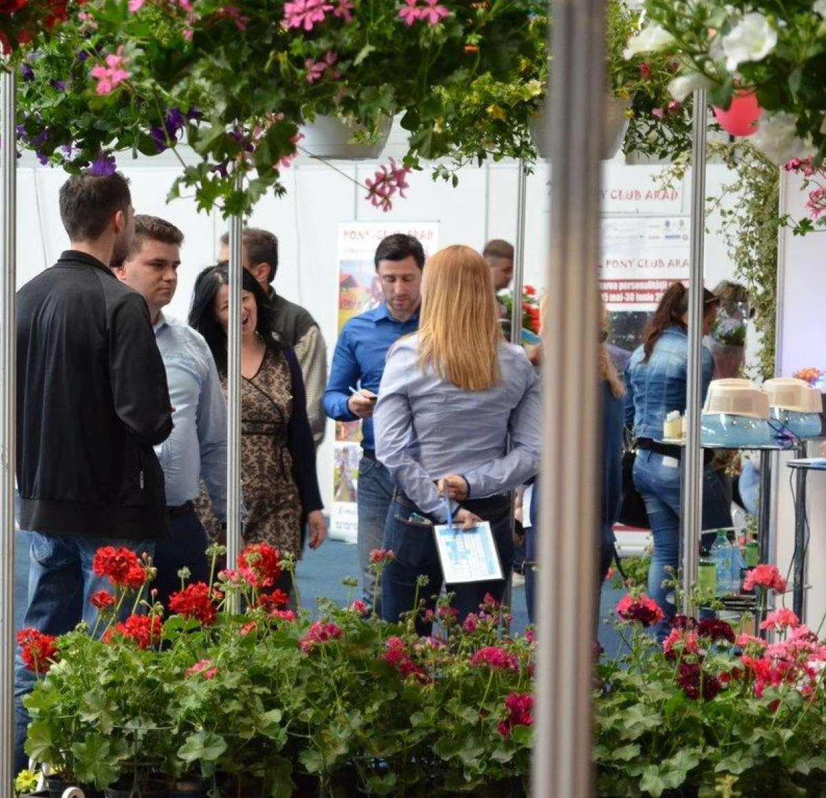 PESTE ZECE MII DE VIZITATORI LA TARGUL PRIMAVERII, ORGANIZAT LA EXPO ARAD