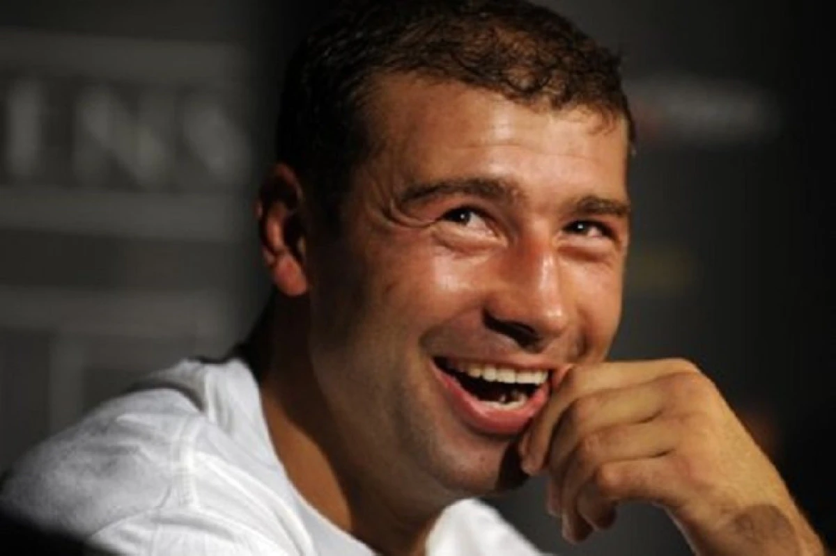 Petrecere mare la Pechea! Lucian Bute își botează fetița