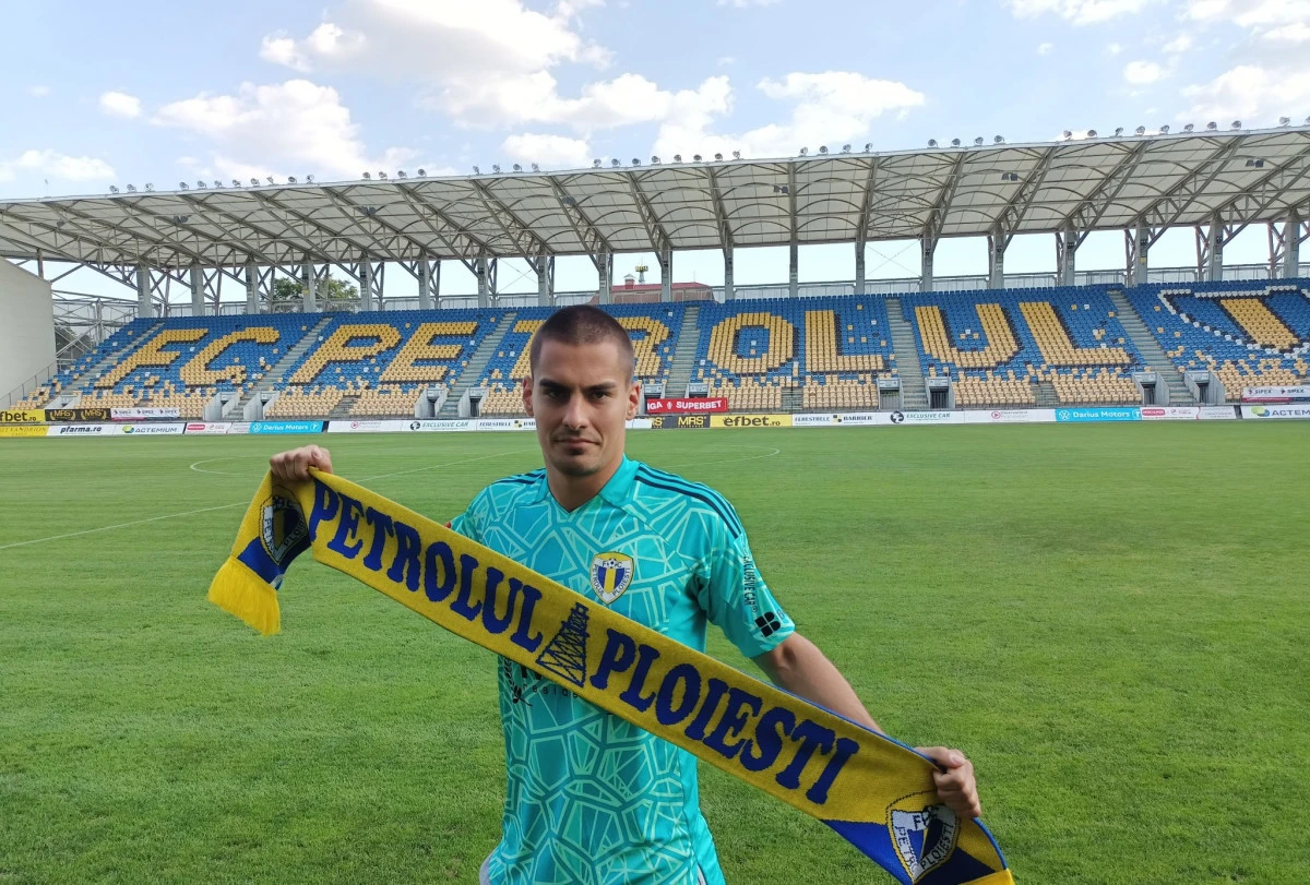 Petrolul şi-a adus portar înainte de meciul cu UTA! Budescu este tentat să semneze cu ploieştenii