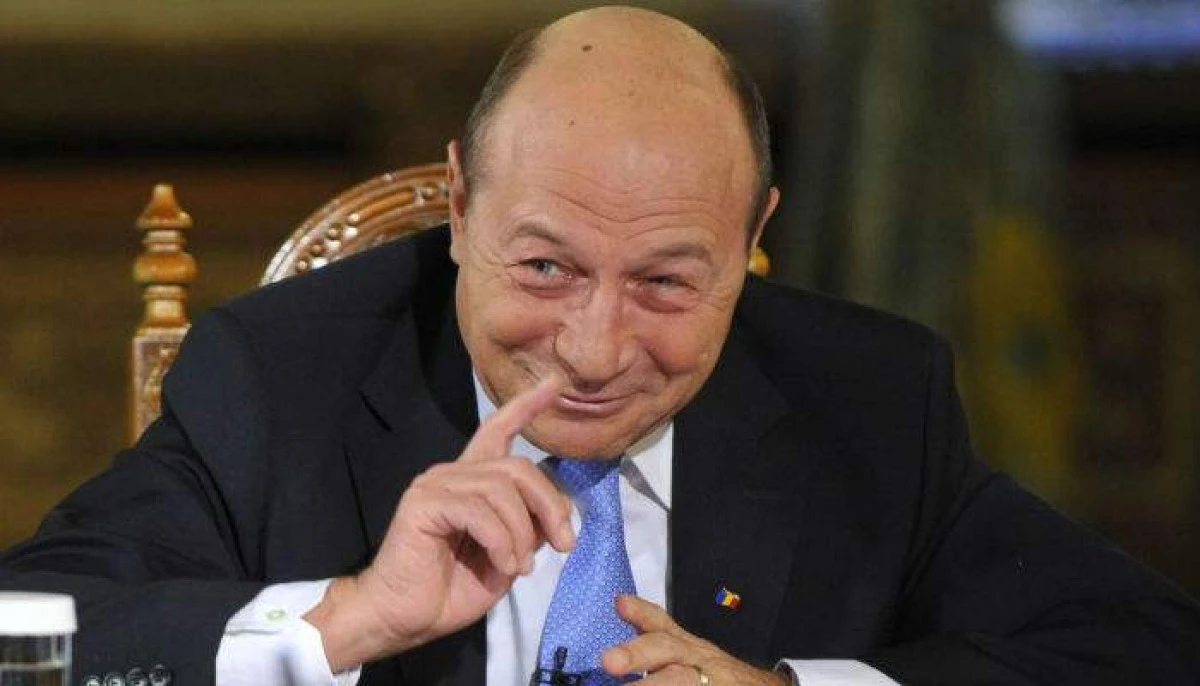 Petrov - Băsescu ar fi ocupat abuziv funcţia de preşedinte al României, în cele două mandate