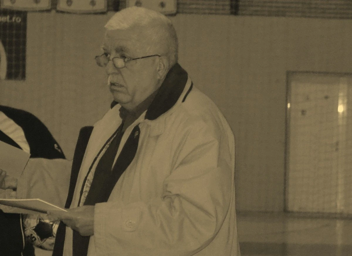 Pierdere grea pentru presa sportivă din Arad: jurnalistul Ovidiu Păcurariu a urcat la ceruri…