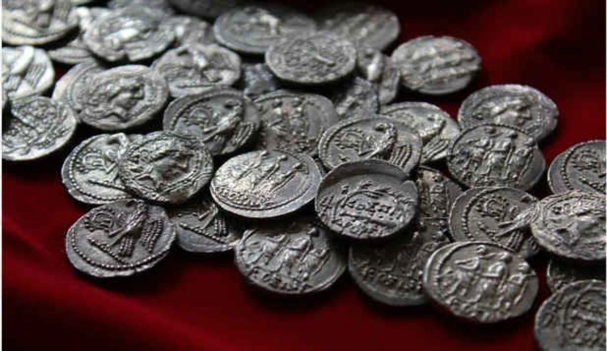 PIESE NOI ADĂUGATE TEZAURULUI ISTORIC AL ROMÂNIEI