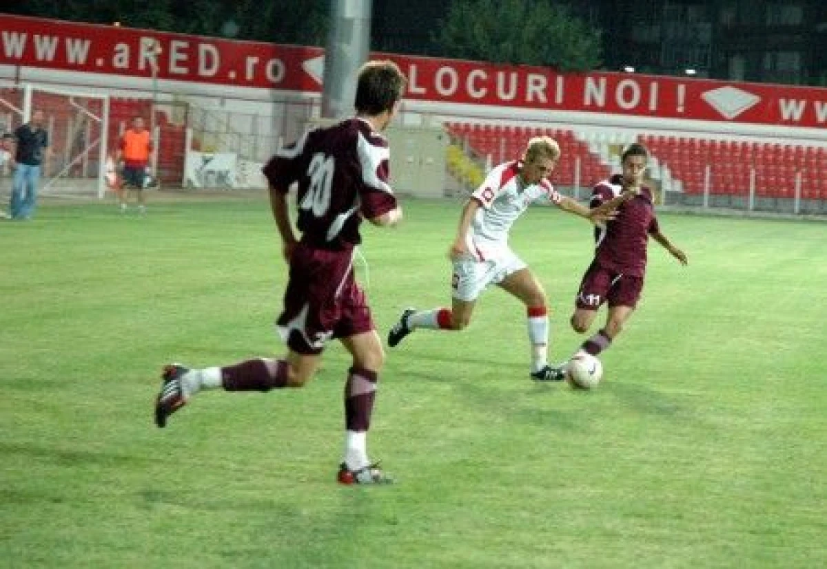 PINCOTA MAI PIERDE O BATALIE IN „MERCATO”. POLGAR A SEMNAT CU UTA BD