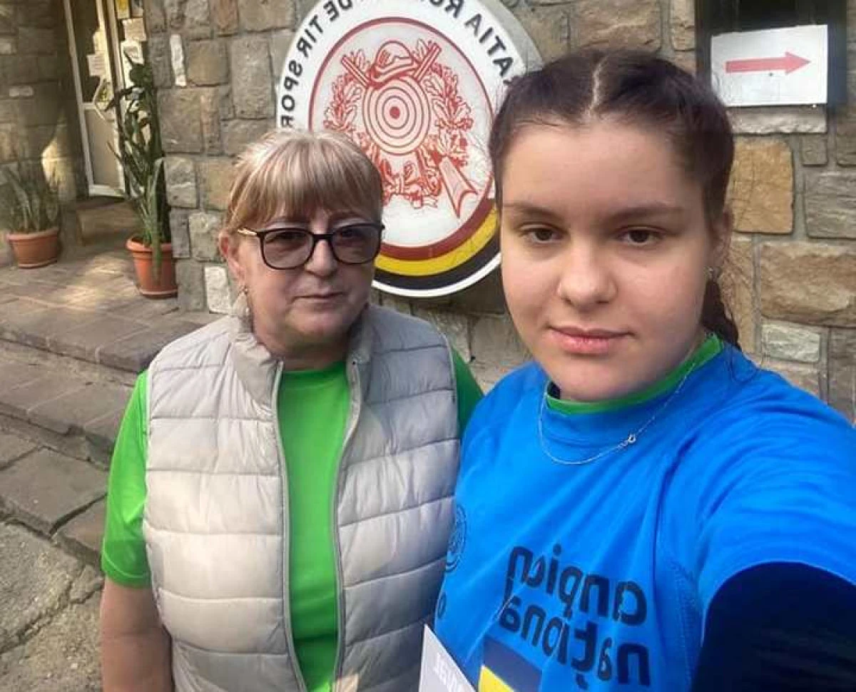 Pistolara Iulia Bagi, campioană în premieră la senioare! Talerista Briana Vărcuş a luat bronzul la tineret (FOTO)