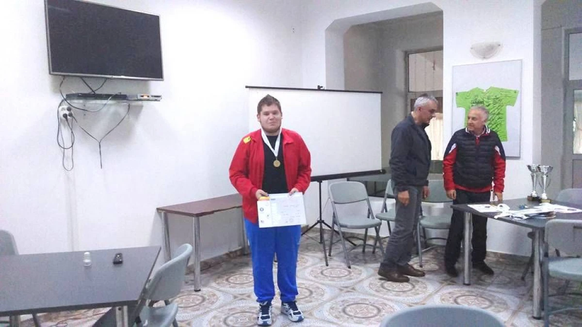 PISTOLARII ARĂDENI S-AU REMARCAT LA O NOUĂ ETAPĂ DE GLONŢ