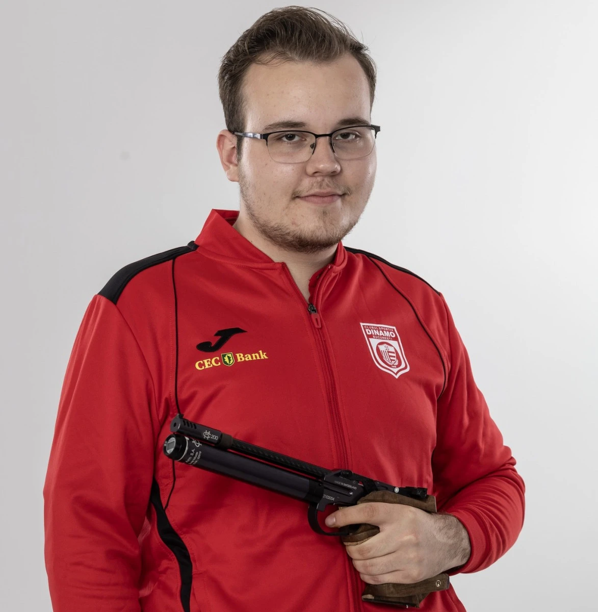 Pistolarul arădean Luca Joldea a țintit prima medalie europeană la nivel de seniori