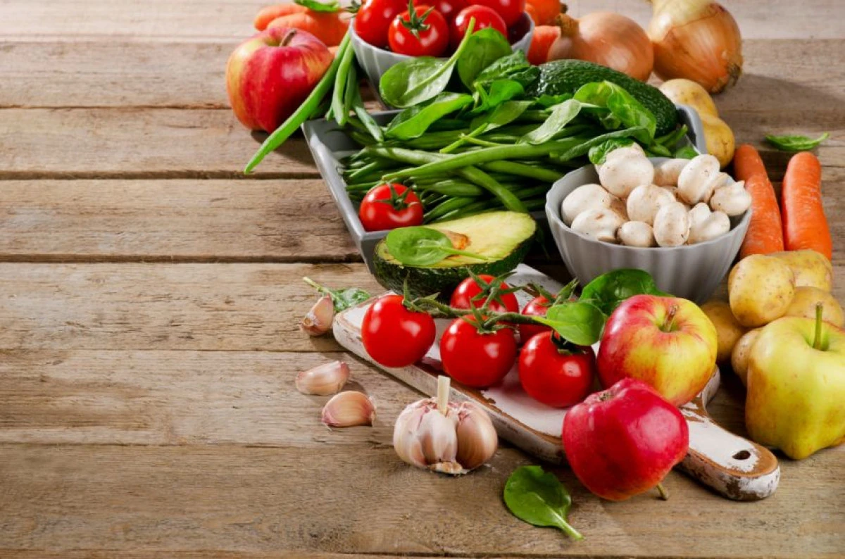 Poate dieta vegetariană să ţină cancerul la distanţă?