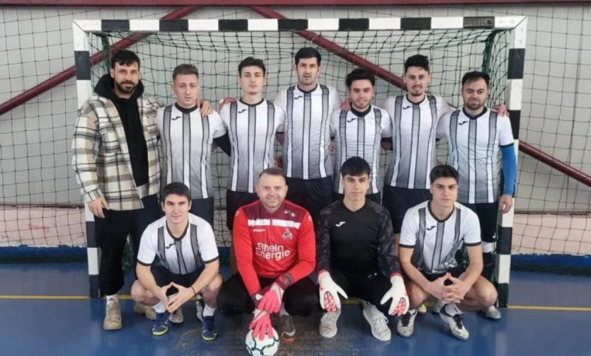 Podgoria Pîncota s-a impus la prima „zonă” a campionatului județean de futsal