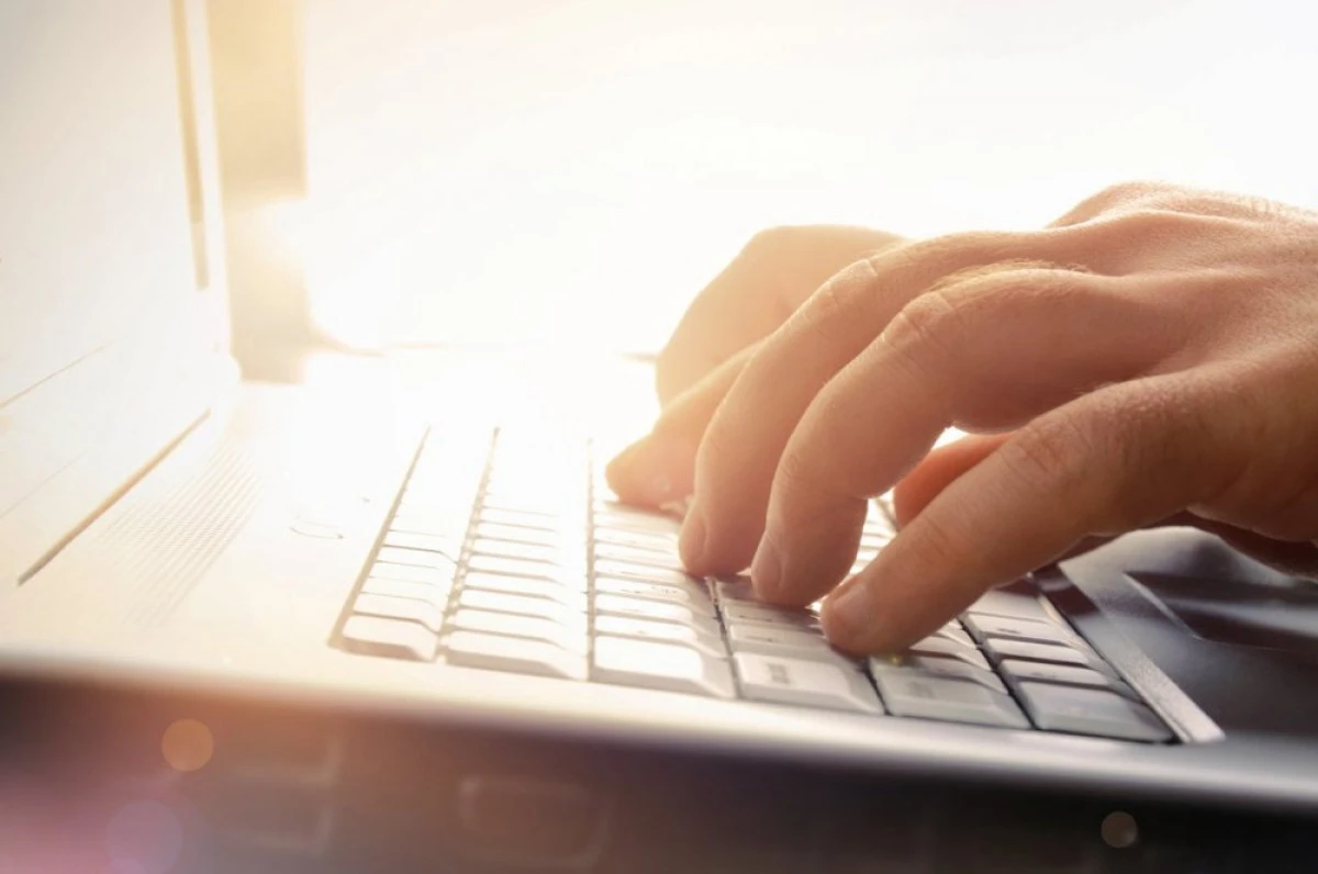 Poliţia avertizează asupra unor înşelăciuni online