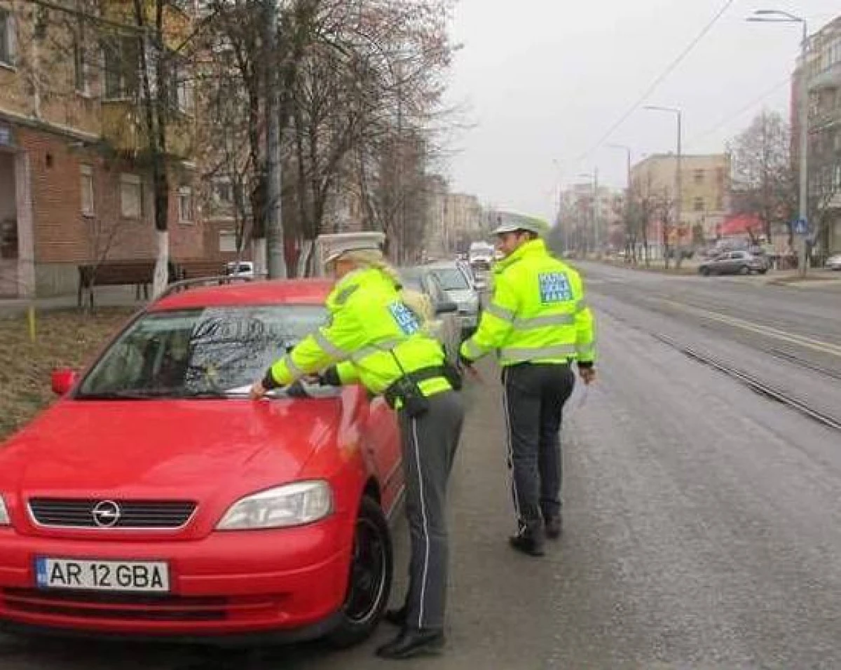 Poliția locală a sancționat aproape 150 de șoferi indisciplinați