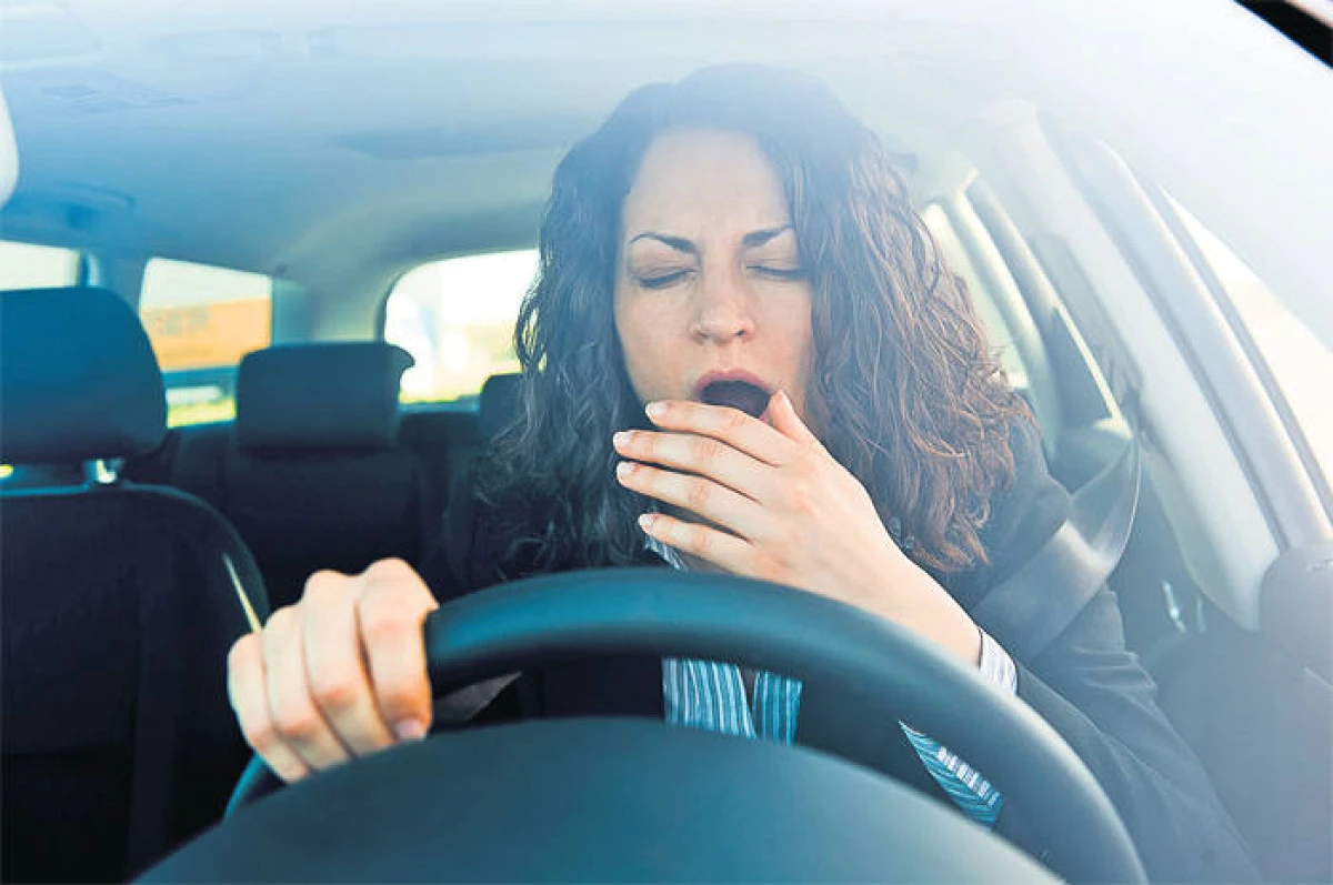 Poliția rutieră recomandă: Odihniți-vă minim 8 ore înainte de a pleca la drum!