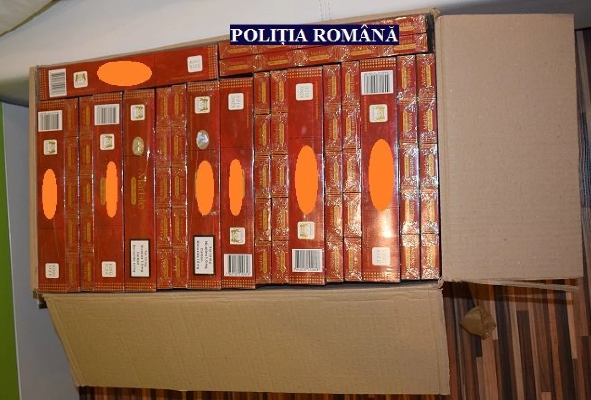 Polițiștii arădeni au confiscat peste 130.000 de țigarete, în urma unor percheziții domiciliare