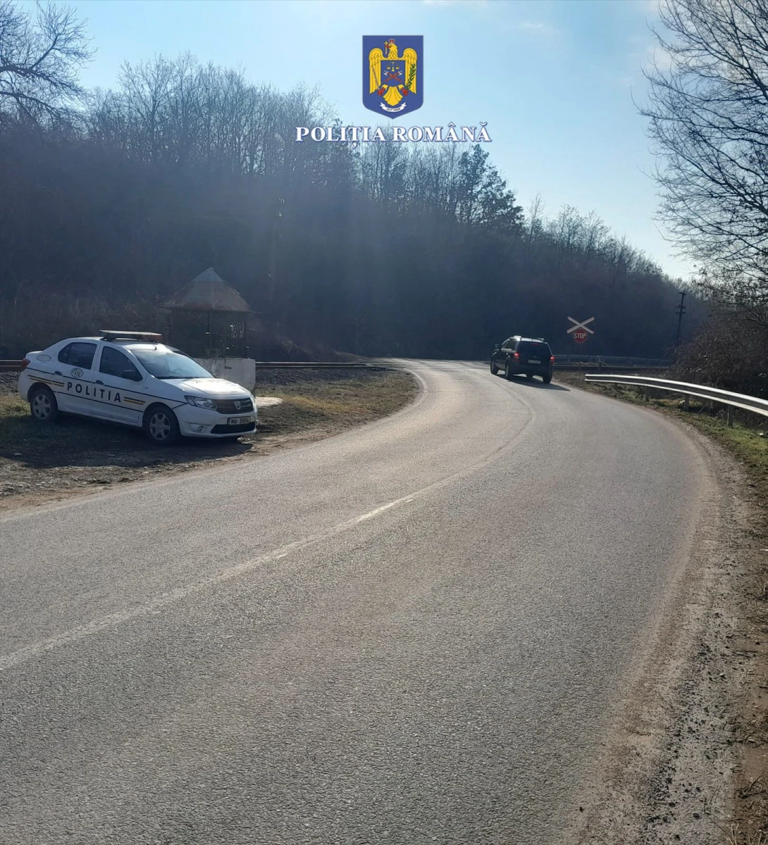 Polițiștii arădeni au dat zeci de amenzi, în apropierea trecerilor la nivel cu calea ferată