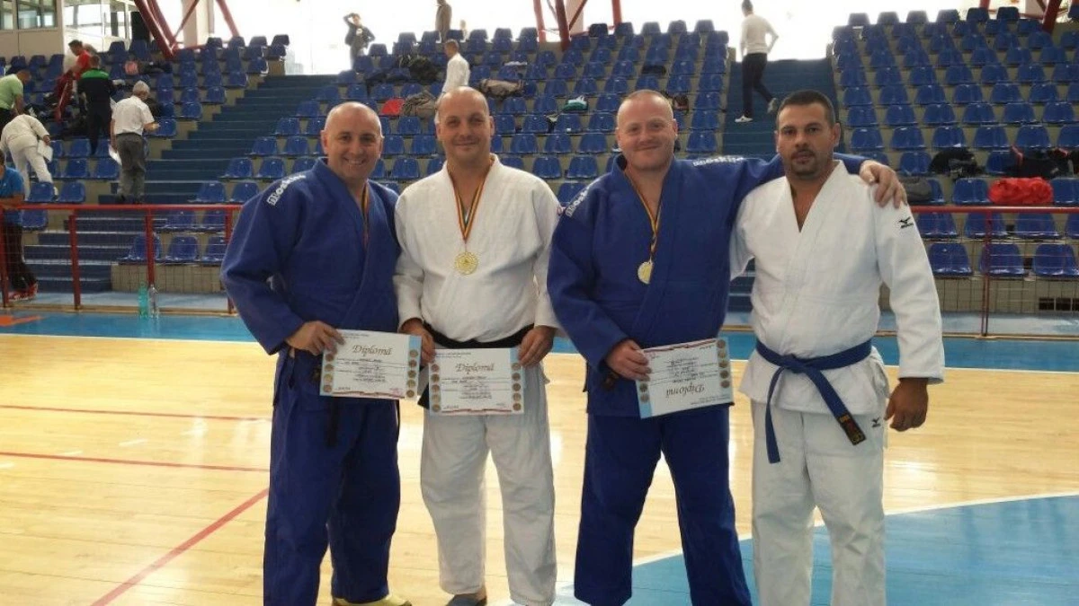 POLITISTII ARADENI AU URCAT PE PODIUM LA CAMPIONATUL NATIONAL DE JUDO AL MAI