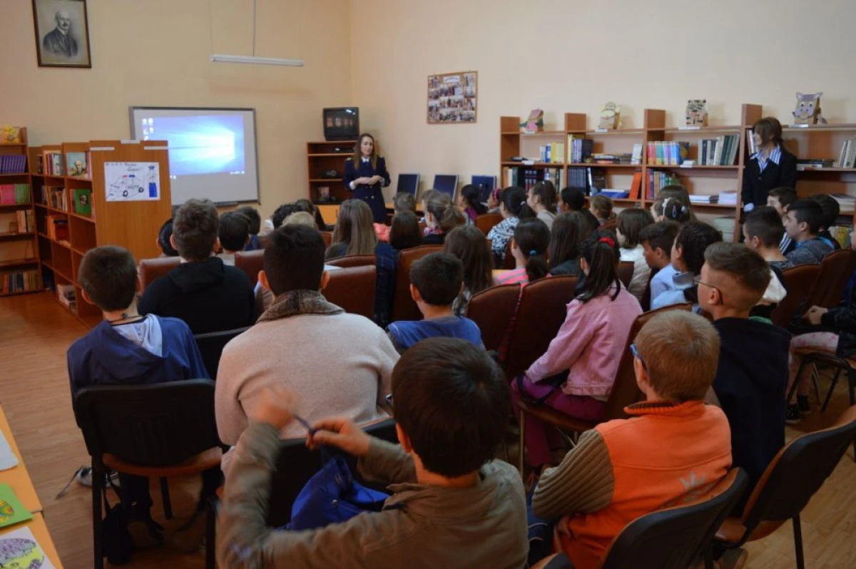 POLIȚIȘTII DE FRONTIERĂ, INVITAȚI LA ȘCOALĂ, ÎN CADRUL SĂPTĂMÂNII ”ȘCOALA ALTFEL”