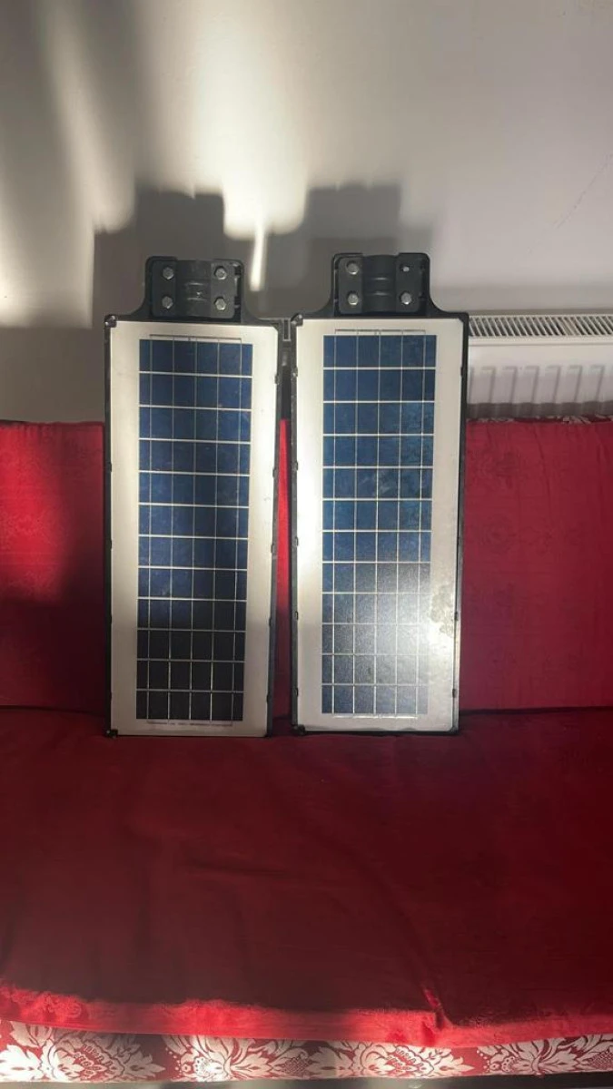 Polițiștii din Pâncota au prins un tânăr care a furat două lămpi solare