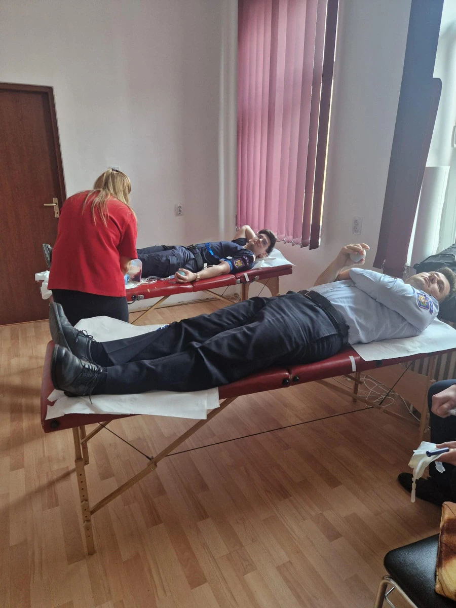 Pompierii arădeni au donat sânge