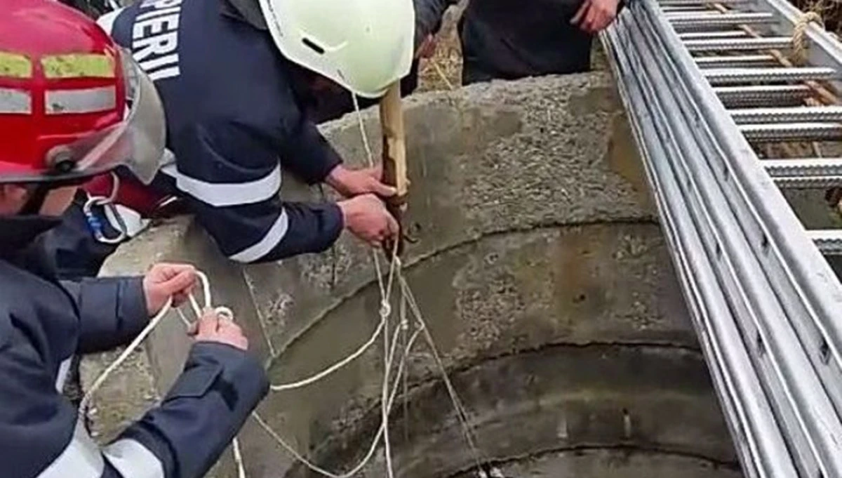 Pompierii arădeni au salvat o femeie din Almaș, care a căzut într-o fântână