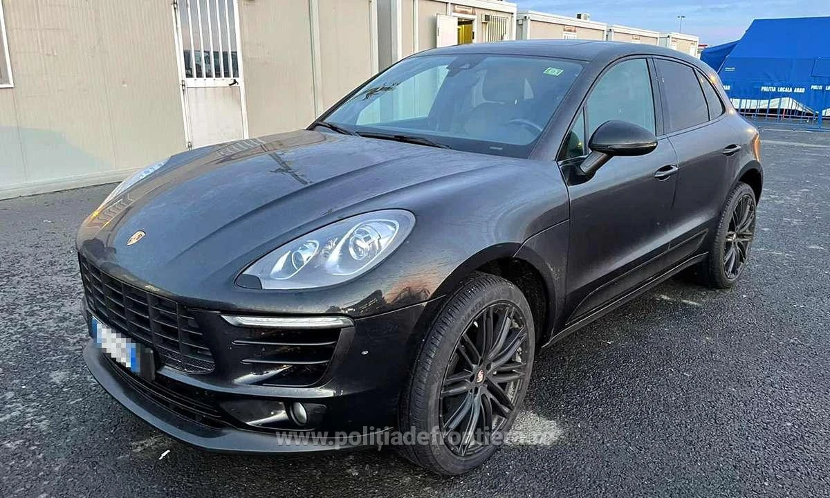 Porsche căutat de autorităţile din Germania, descoperit de poliţiştii de frontieră de la P.T.F. Nădlac II
