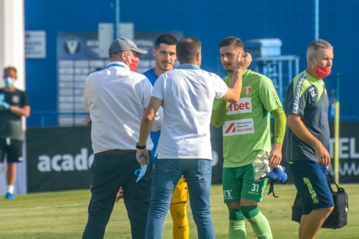 Portarul UTA-ei a fost convocat de Mutu la naţionala de tineret