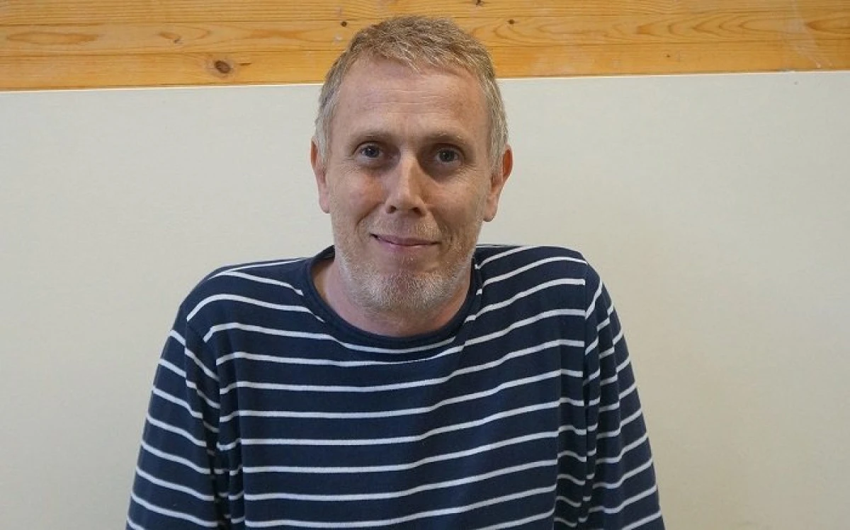 Povestea lui Geoff, un om al străzii ajuns student la Cambridge