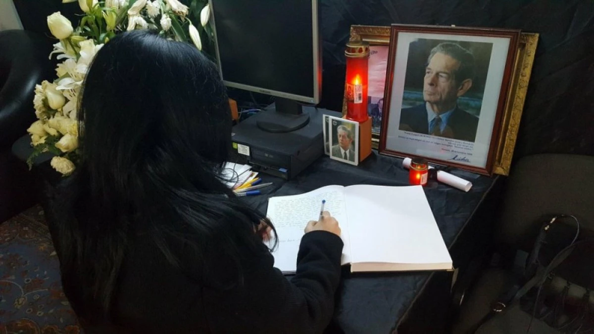 Povestea mea, retrăită în Funeraliile unui Rege