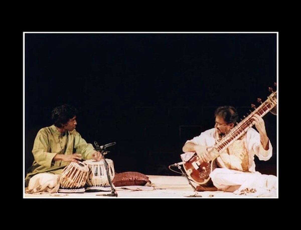 PRABHU EDOUARD TRIO SI LUCIAN NAGY VOR CONCERTA DISEARA LA SALA PALATULUI