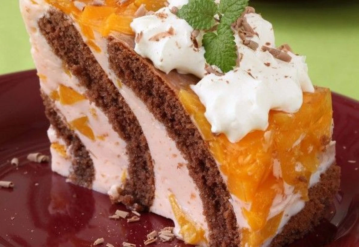 PRAJITURA CU CACAO SI CREMA DE CAISE