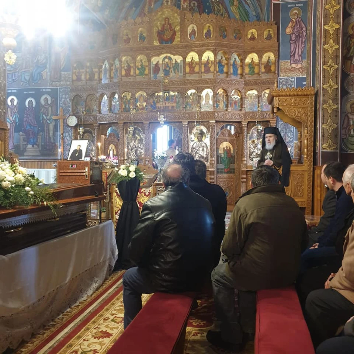 Preotul Crăciun-Dorel Moț, din Gurahonț, a fost condus pe ultimul drum