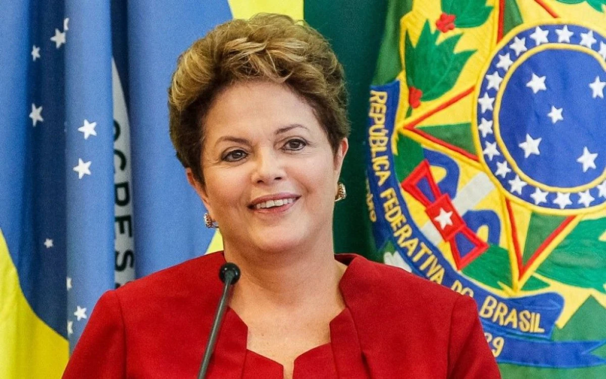 PRESEDINTELE BRAZILIEI VA INMANA TROFEUL CASTIGATOAREI CUPEI MONDIALE