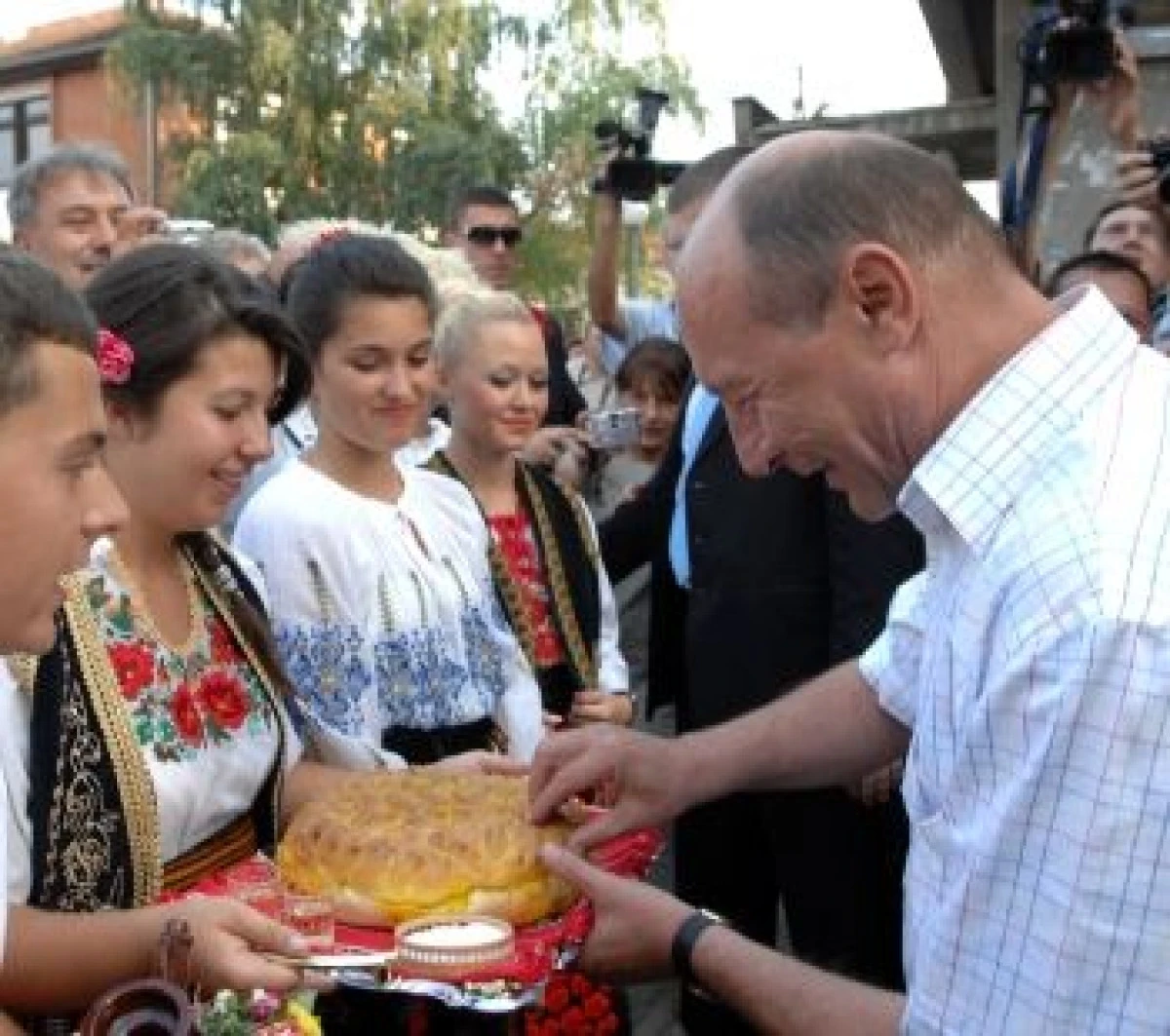 PRESEDINTELE TRAIAN BASESCU, INVITAT LA ZILELE SEPREUSULUI